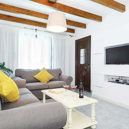 Villa Puerto Del Carmen Sleeps 6 Wifi Puerto del Carmen (Lanzarote)